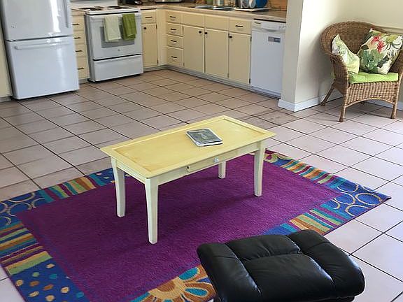 4th image of 1270 Manor Rd