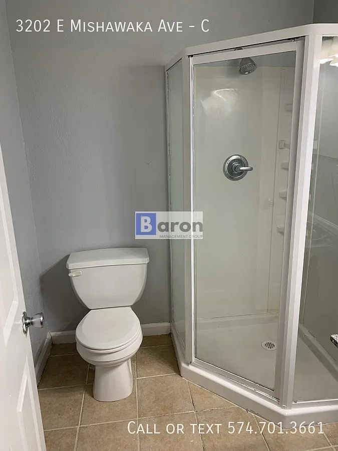 3302 E Mishawaka Ave — Photo 2