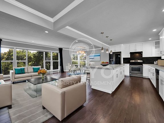 2nd image of 3464 Margarita Ave