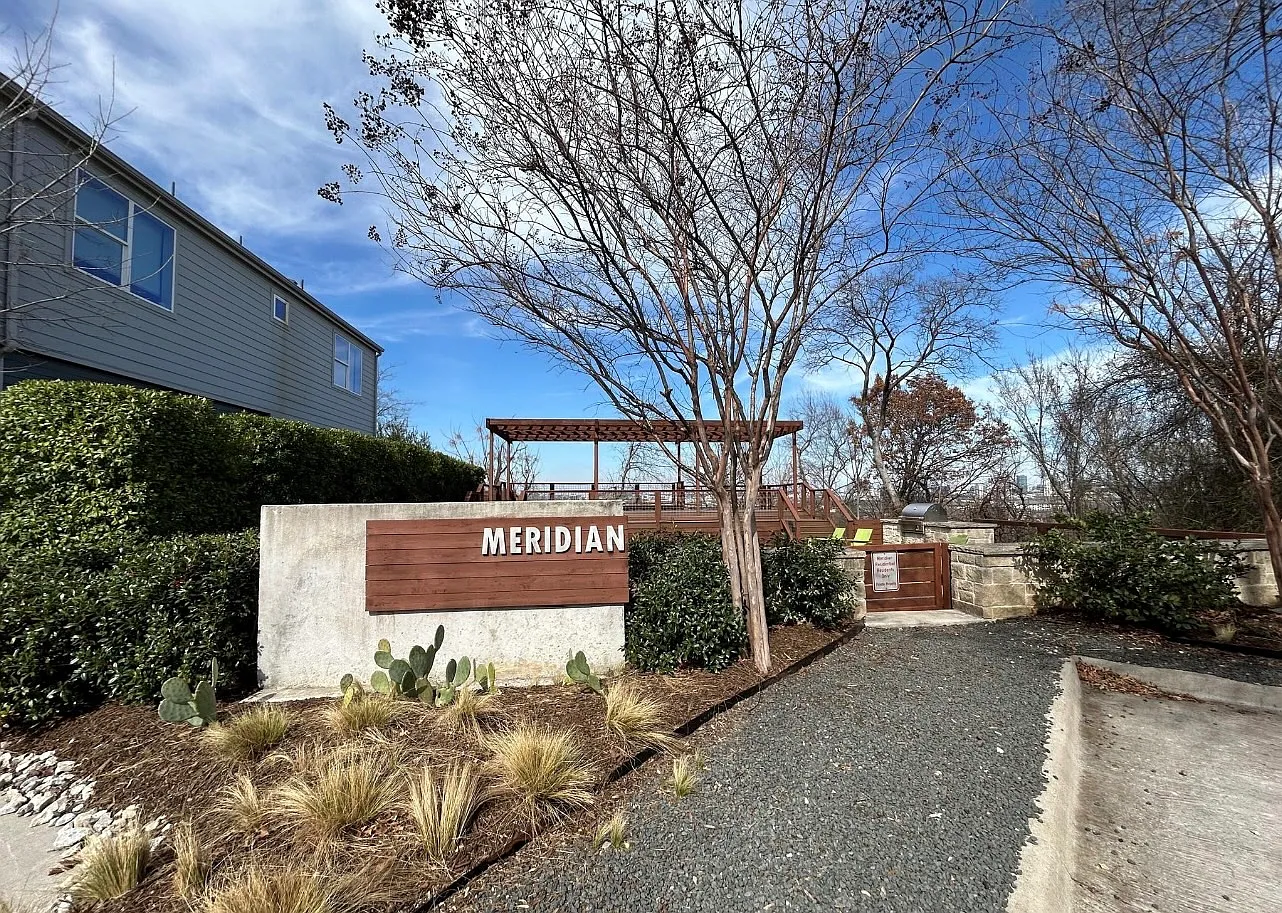 3 bed, 1759 sqft, $3,450 — Photo 4