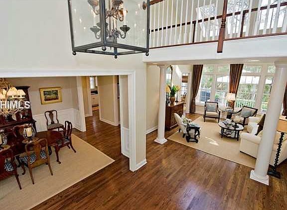 4th image of 12 Governors Ln