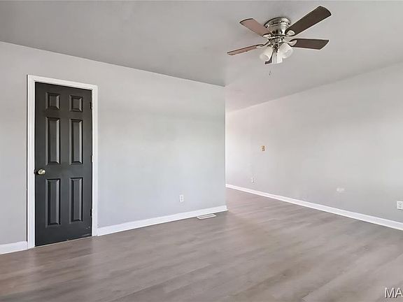 4th image of 1604 Parklane Dr