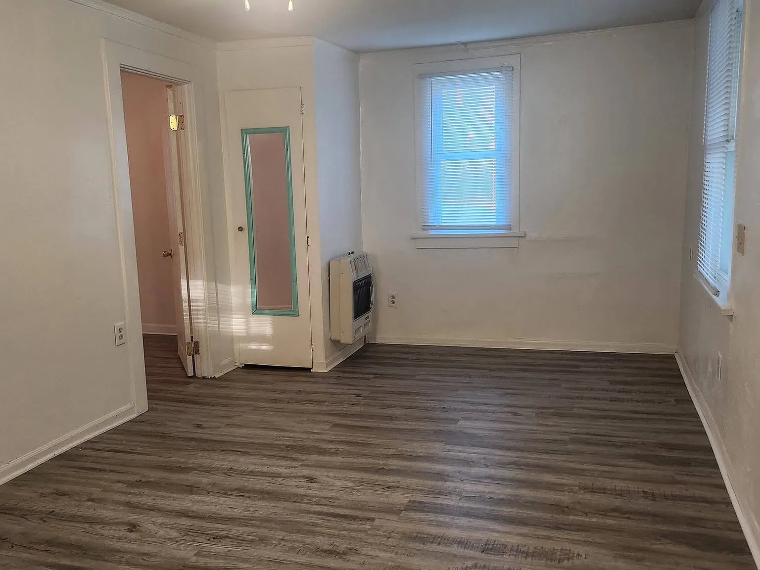 1 bed, 480 sqft, $900 — Photo 2