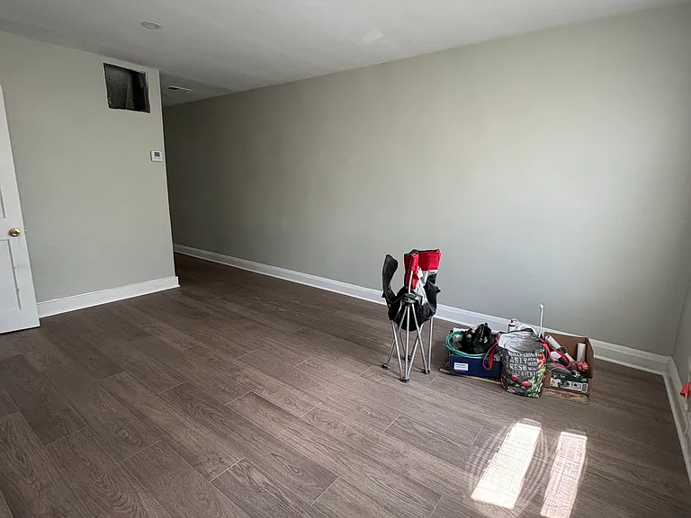 1304 Pontiac Ave — Photo 4