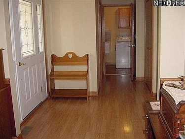 4th image of 3631 White Oak Dr