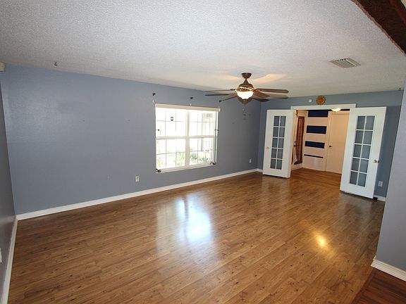 4th image of 133 Margo Ln