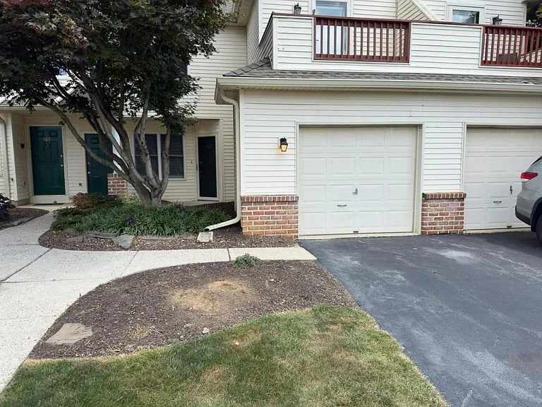 162 Lindfield Cir — Photo 2