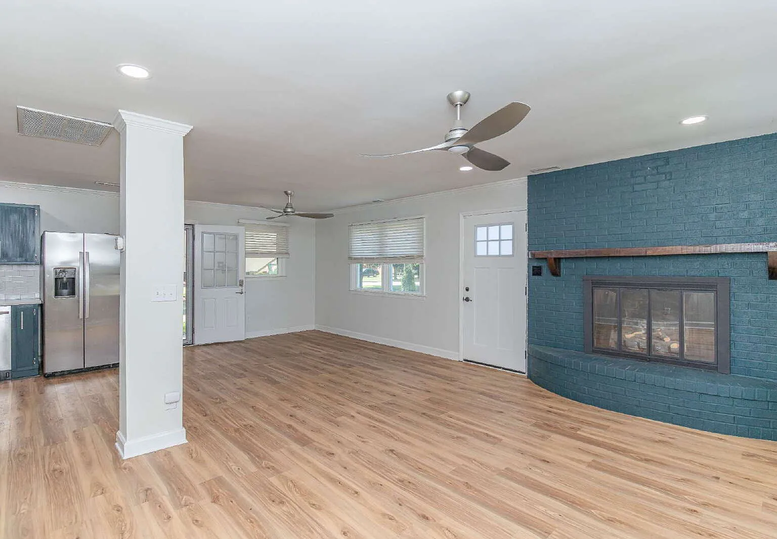 3 bed, 1.0 bath, 1113 sqft, $1,550 — Photo 4