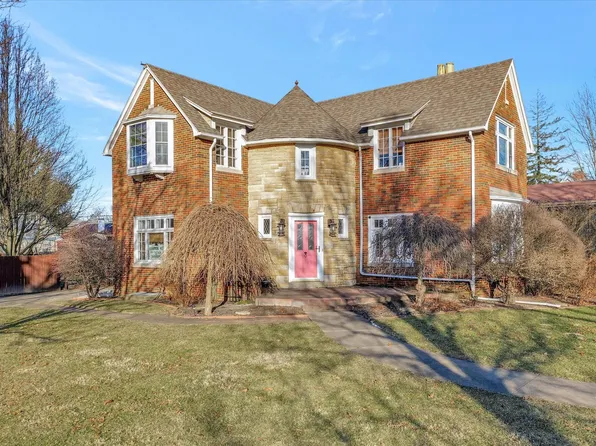 804 E Maple St, Hoopeston, IL 60942