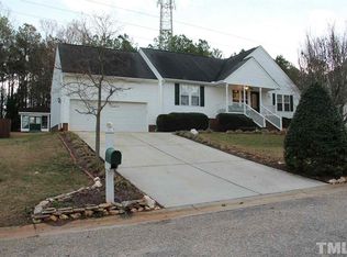 112 Crossfire Rd, Holly Springs, NC 27540