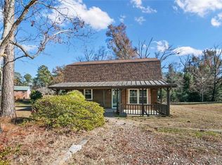 131 Apple Tree Cir, Raeford, NC 28376