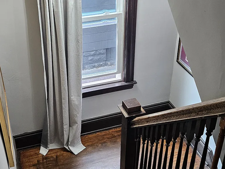 612 W 32nd St — Photo 21