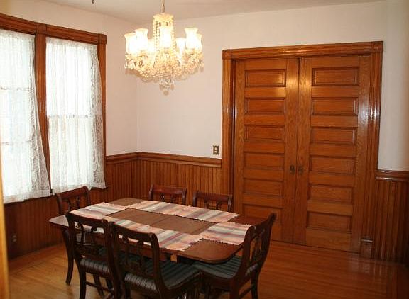 5th image of 450 Beacon Ave