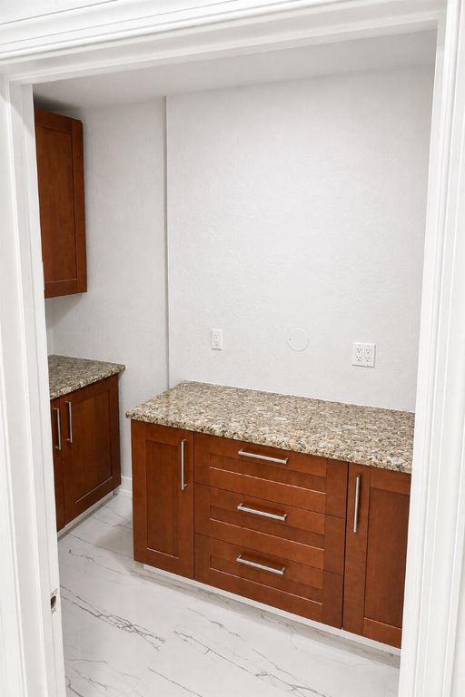 300 NW 17TH Avenue, photo 7