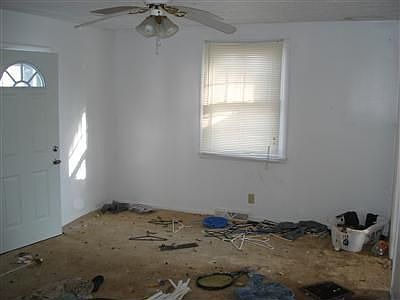 5th image of 4436 Genesee Ave