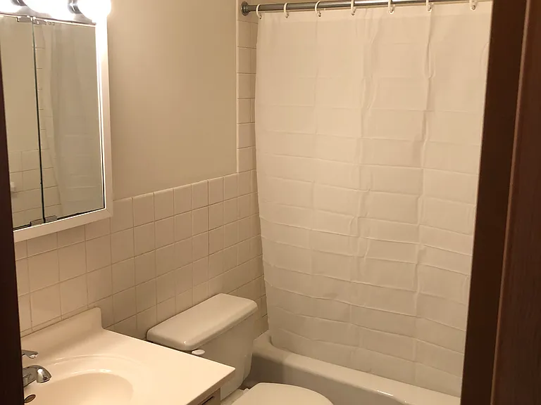 440 Stark Ave #B — Photo 6