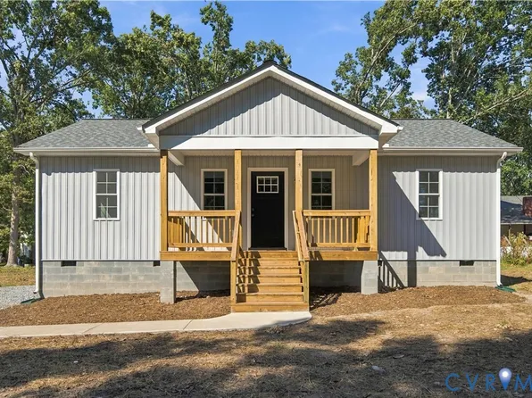 604 Luke St, Blackstone, VA 23824