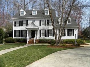 113 Laurelwood Ln, Cary, NC 27518