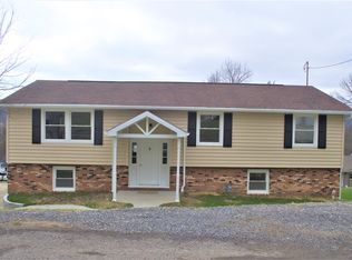 1048 Wayne Ave, Morgantown, WV 26501