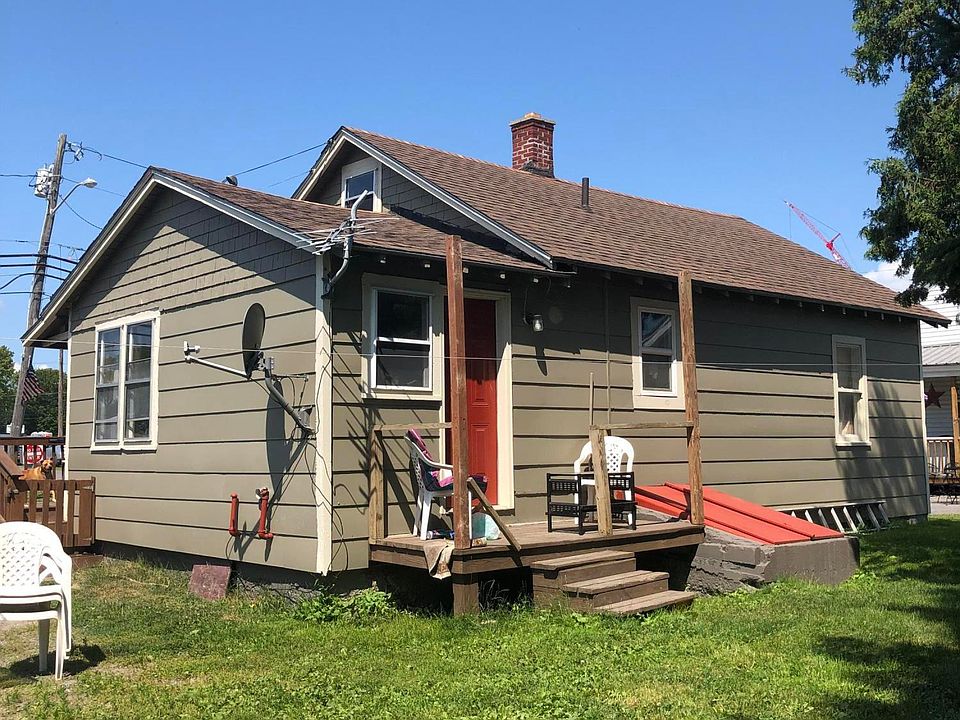 2nd image of 23 Bennett Dr