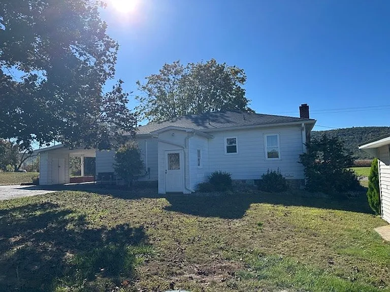 2391 State Route 209 — Photo 32