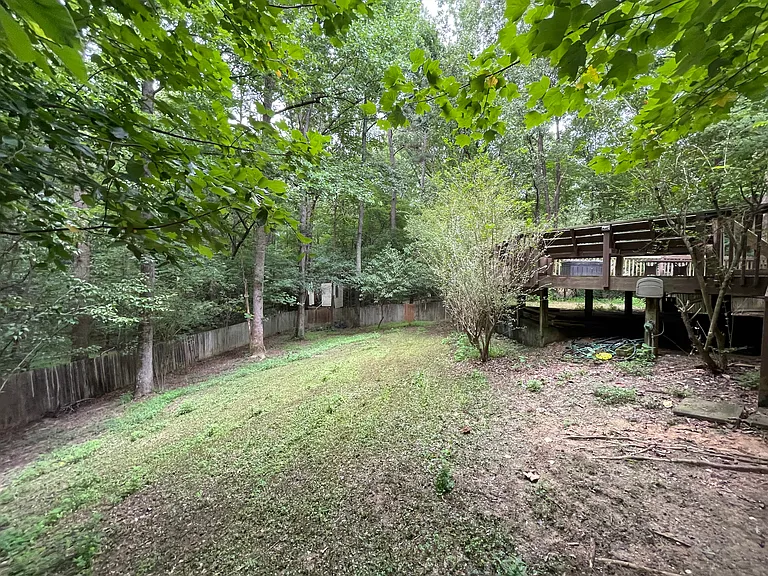 153 Troy Dr — Photo 4