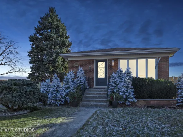 3929 Emerson Dr, Schiller Park, IL 60176