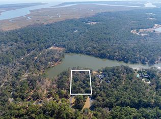 160 Harris Ln, Saint Simons Island, GA 31522