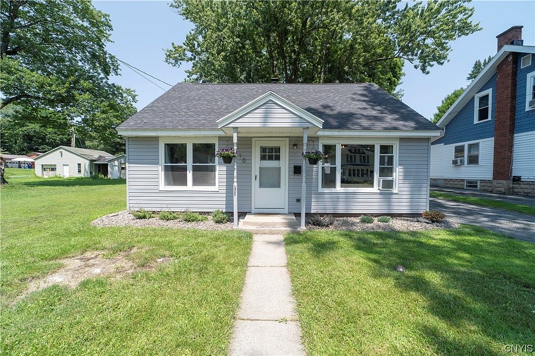 10 Mildred Ave, Baldwinsville, NY 13027 Zillow