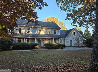 230 Dix Lee On Dr, Fayetteville, GA 30214