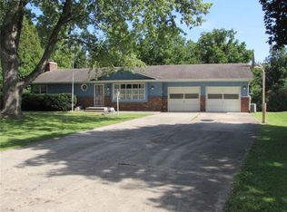 611 S Seminary St, Georgetown, IL 61846