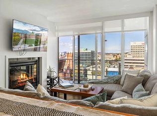 707 Courtney St #1403, Victoria, BC