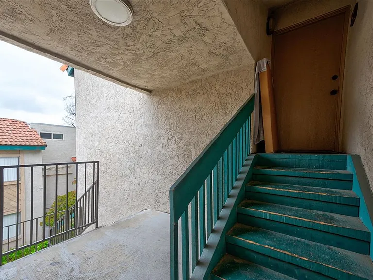 3435 Capalina Rd #2 — Photo 17