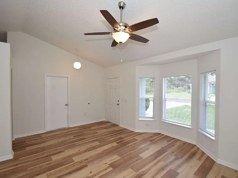 14 Ryley Ln — Photo 3