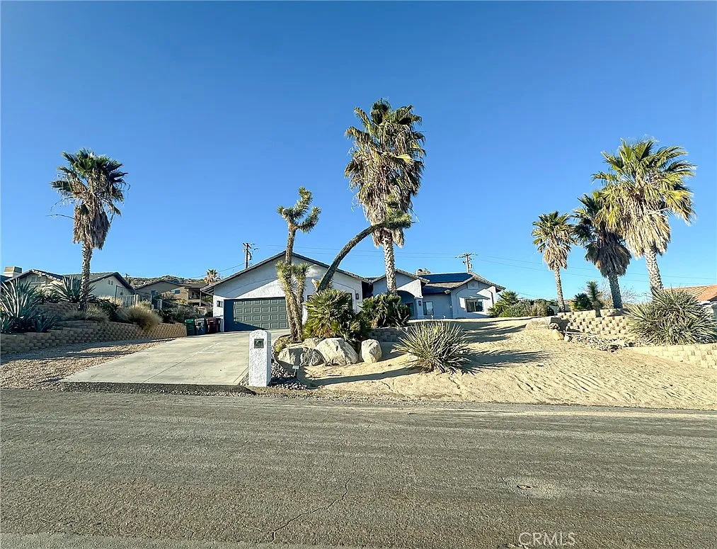 4 bed, 2073 sqft, $3,850 — Photo 3
