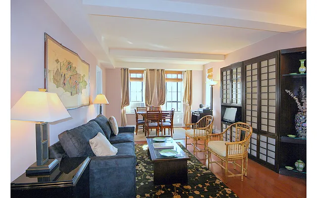 Rented by Douglas Elliman | media 27