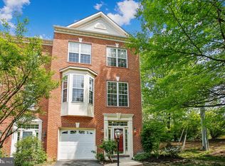 13080 Park Crescent Cir, Herndon, VA 20171