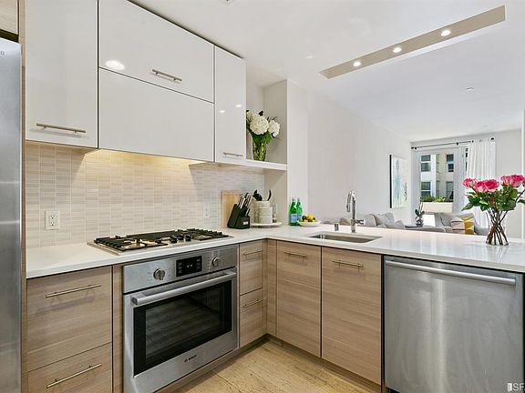 4th image of 451 Donahue St Unit 205