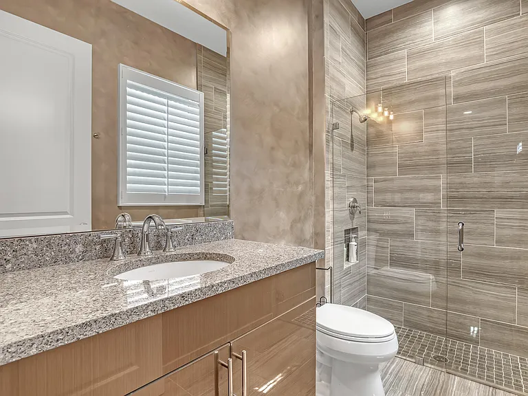 6464 Bellamalfi St — Photo 45