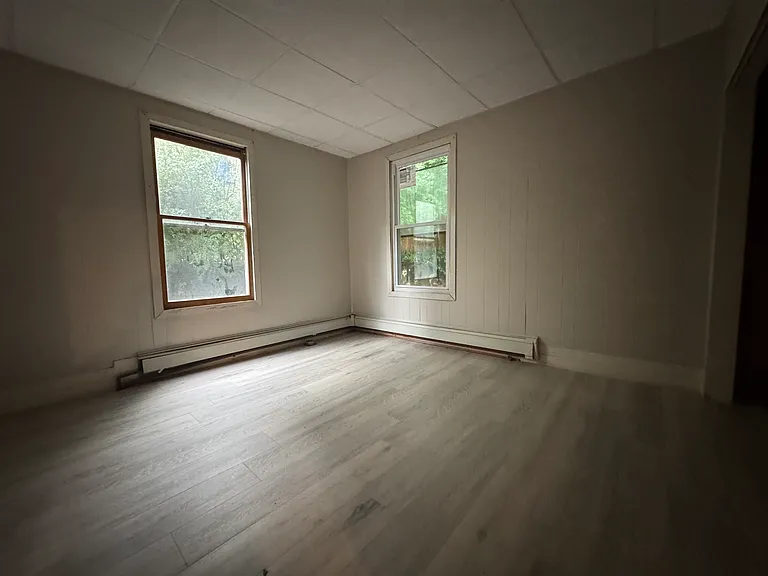 66 Brewster St #1 — Photo 9