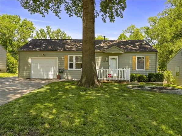 11124 W 69th Ter, Shawnee, KS 66203