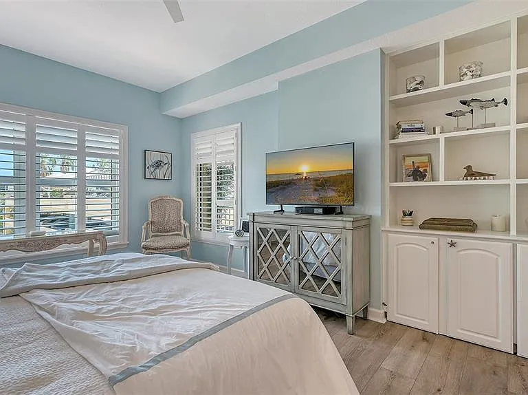 750 N Tamiami Trl #304 — Photo 24