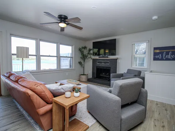 13092 Spence Rd, Three Rivers, MI 49093