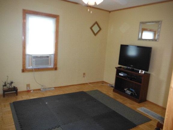 2nd image of 312 Lounsbury Ave