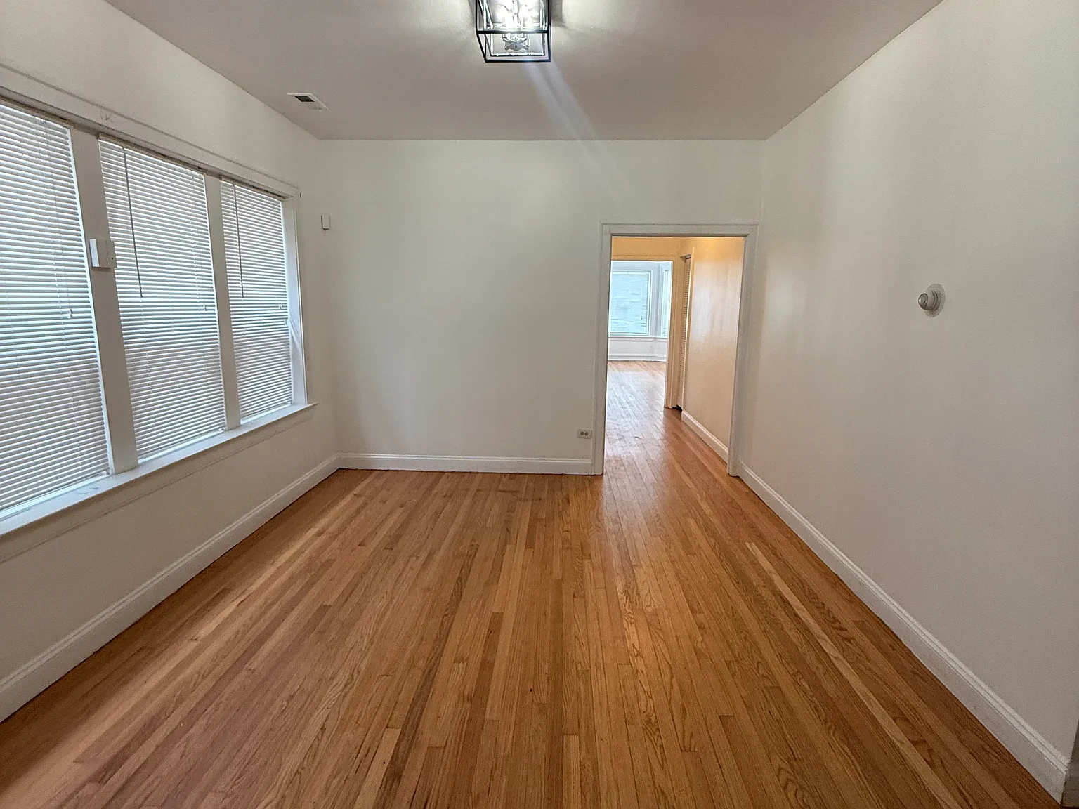 3 bed, 1500 sqft, $1,700 — Photo 4