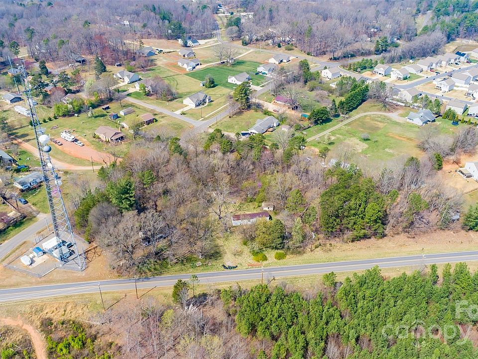 2nd image of 259 Moose Club Rd