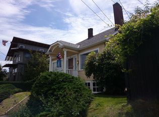857 NW 65th St, Seattle, WA 98117