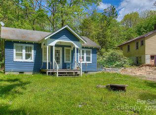 161 Highland Ave, Spruce Pine, NC 28777