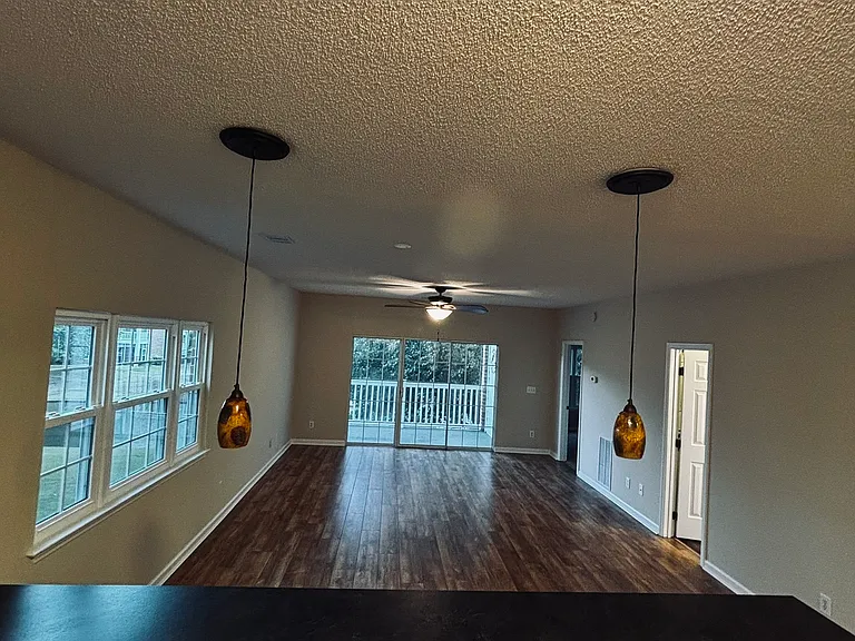 3923 Gladiola Ct #201 — Photo 42