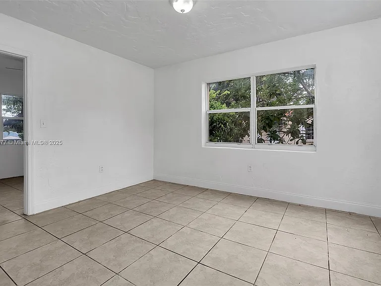 1137 NW 29th Ter #1130 — Photo 25
